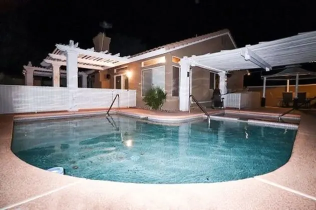 Palm Springs Vacation Home - Havuz