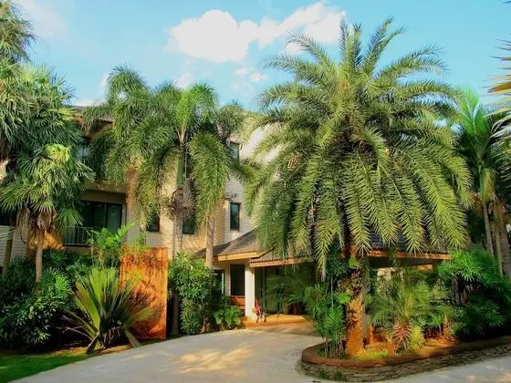 Palm Suites Khao Yai