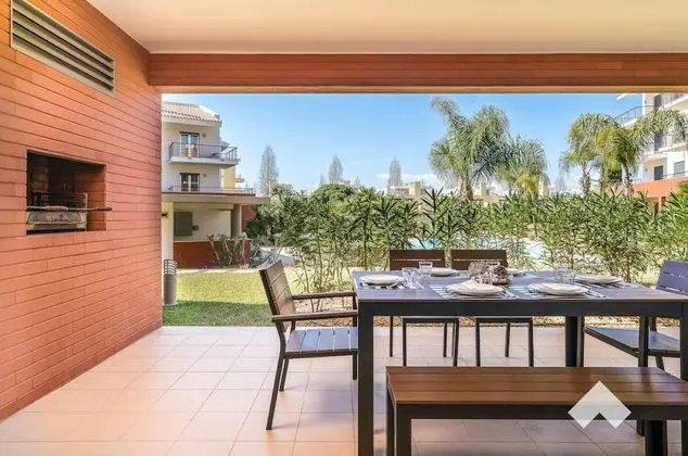 Palm02 · Palm Village Apartment 2 3BD · A/C · Terrace