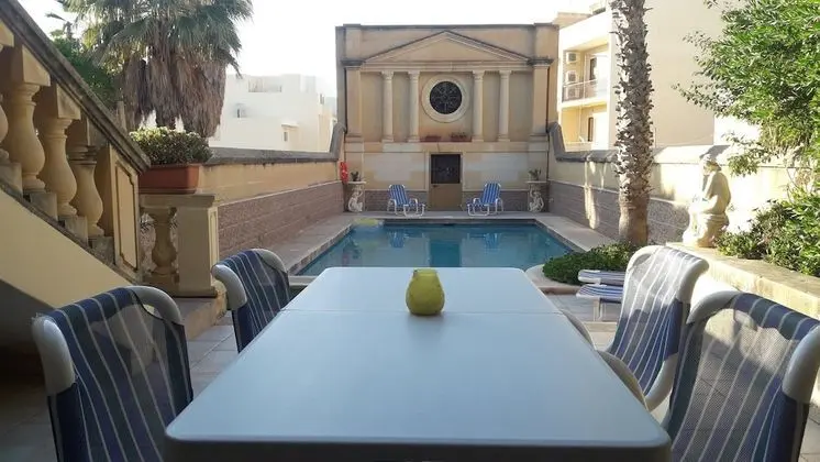 Palma B & B