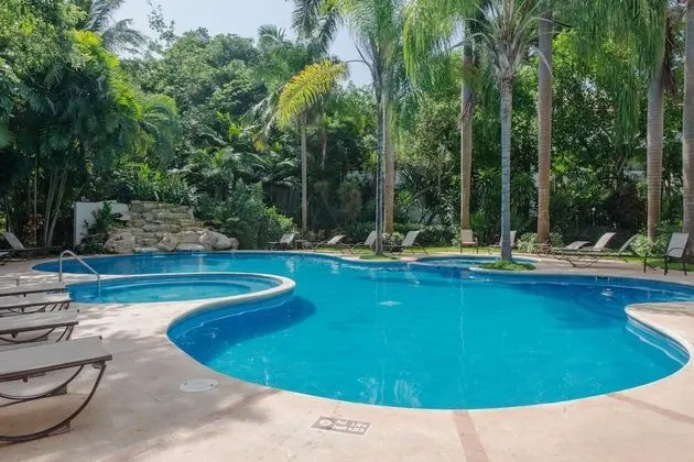 Palmar del Sol Condominium by ChezPlaya