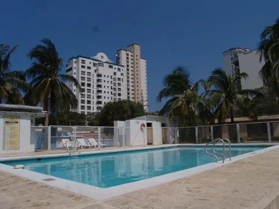 Hotel Palmarena Plaza - Havuz