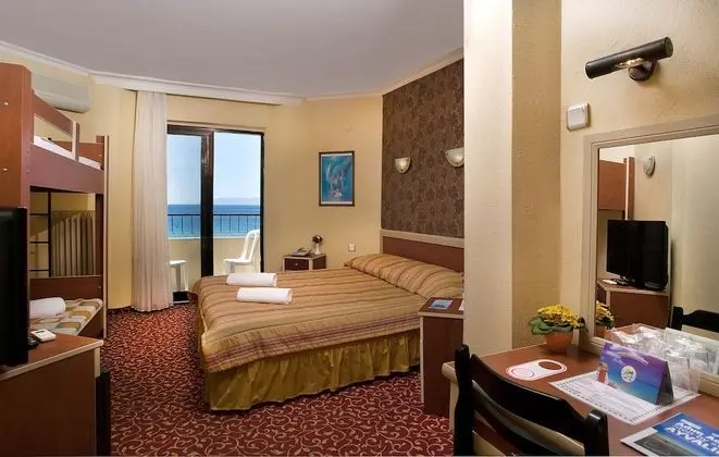 Hotel Palmera Resort - Oda