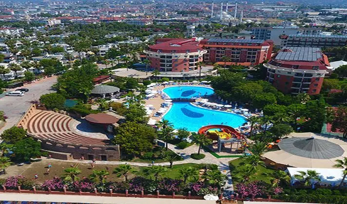 Palmeras Beach Hotel
