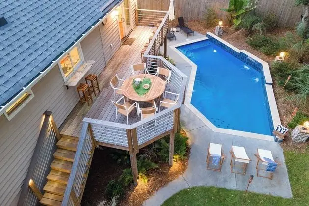 Palmetto by Avantstay Gorgeous Character Home w/ Pool, Sun Room & Pool Table! - Dış Mekan