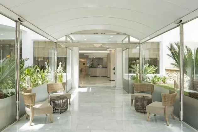 Hotel Palmira Paguera & Suites - Lobi