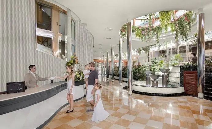 Hotel Palmira Paradise & Suites - Lobi