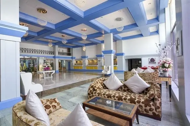 Palms Hotel - Lobi