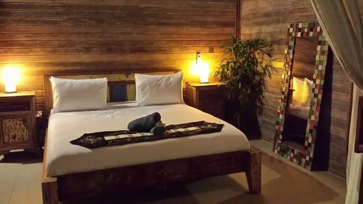 The Palms Ceningan Hotel - Oda