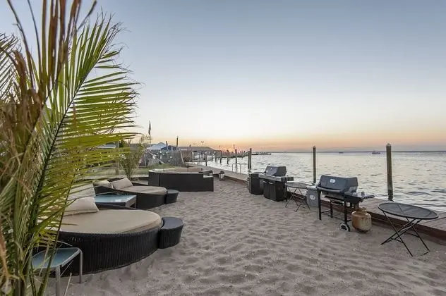 The Palms Hotel Fire Island