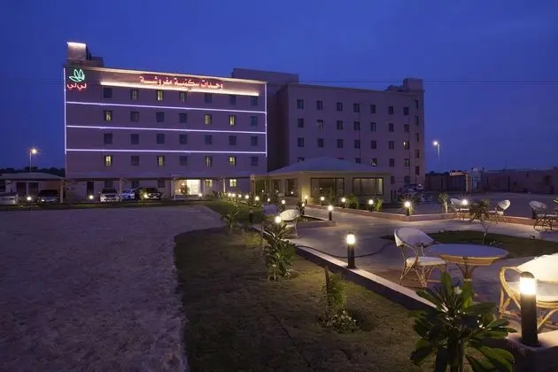 PALMS LILY HOTEL SUITES