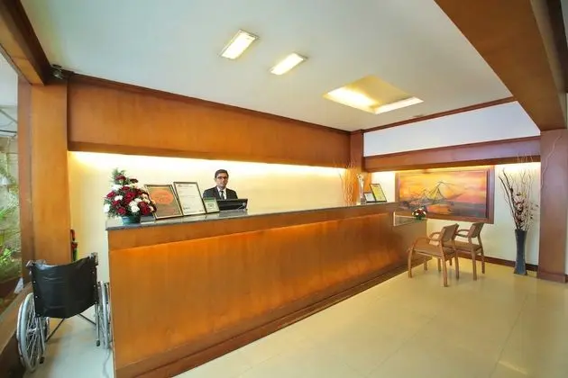 Hotel Palmyra Grand Inn - Dış Mekan