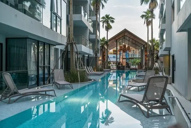 Palmyrah Surin - 300 Meters to the Beach Brand new Luxury Condo