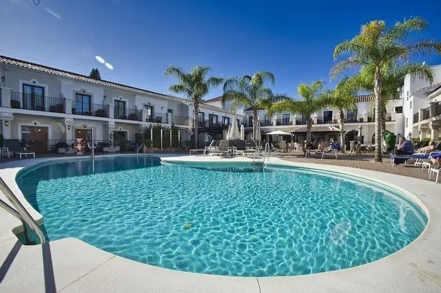 Paloma Blanca Boutique Hotel