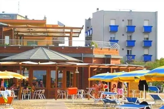 Hotel Paloma - Dış Mekan
