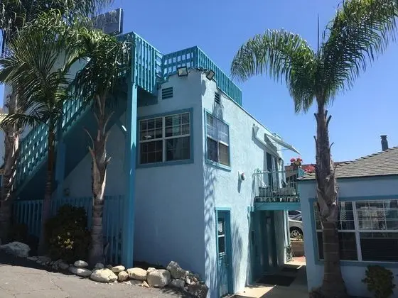 The Palomar Inn - Genel
