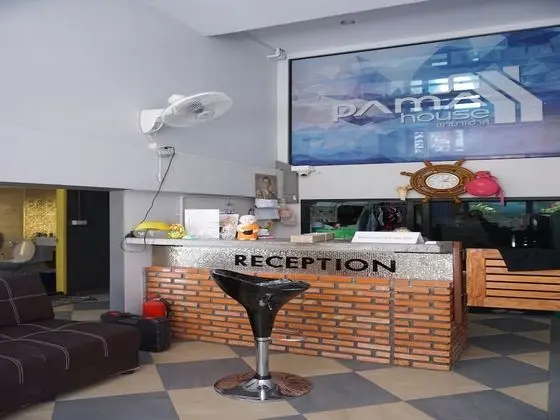 Pama House Apartment - Lobi