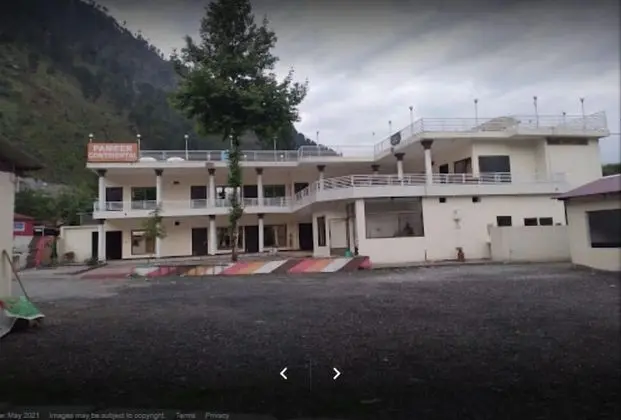 Pameer Continental Hotel And Restaurant - Otopark