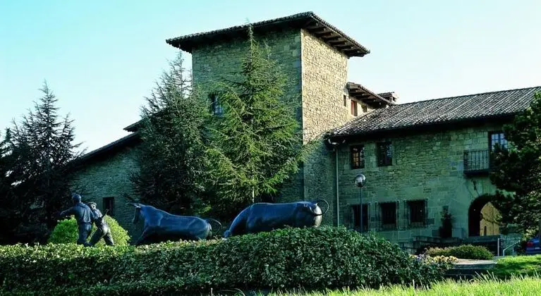 Pamplona El Toro Hotel & Spa