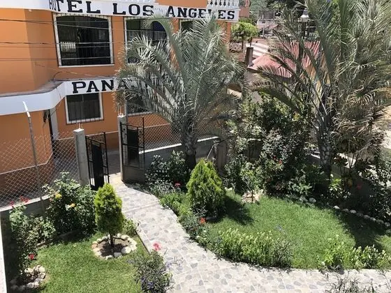 Hotel Panajachel Los Angeles