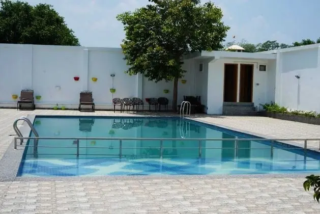 Panambi Resort Rishikesh - Havuz