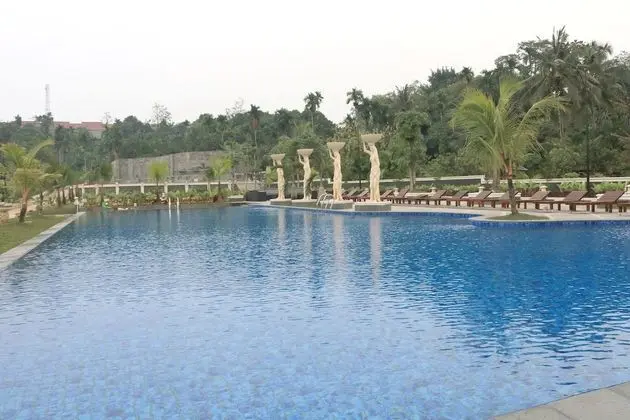 Pancur Gading Hotel & Resort - Havuz