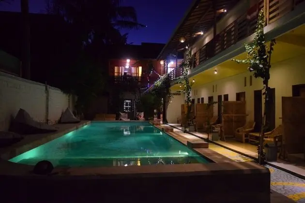 PANDA COTTAGE - Havuz