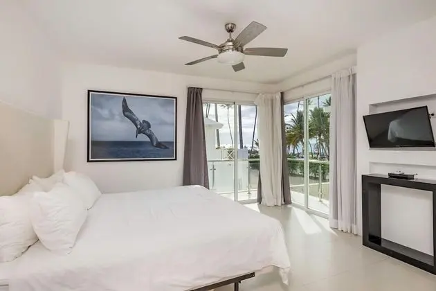 Villa Pandora Luxury Beachfront Villa in Los Corales Bavaro - Oda