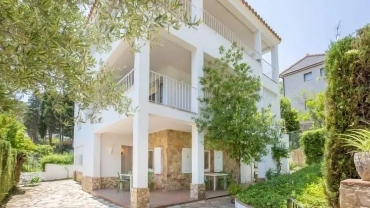 Villa Pandora