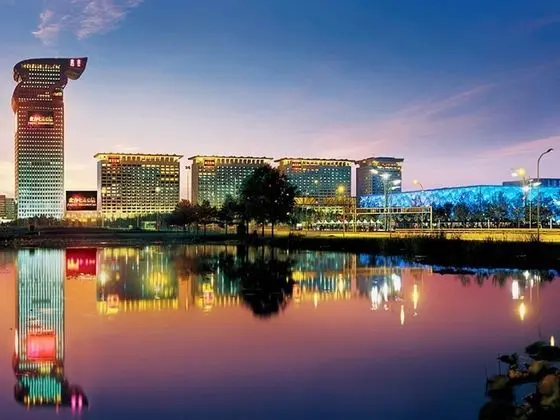 Pangu 7 Star Hotel - Dış Mekan