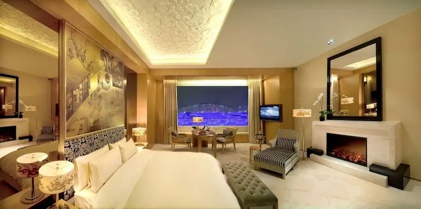 Pangu 7 Star Hotel - Oda