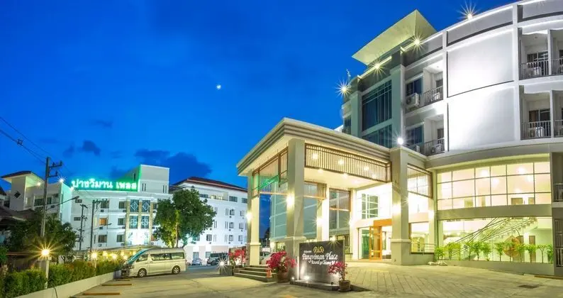 PANGVIMAN PLACE RESOTEL