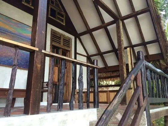 Panji Panji Tropical Wooden Home - Oda