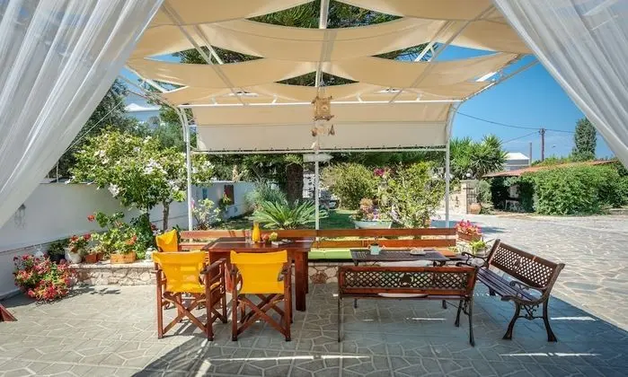 Panorama Studios & Apartments - Lobi