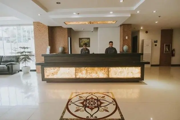 Panorama Summit Hotel - Lobi