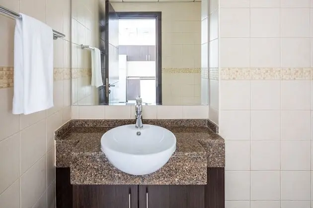 Panoramic 1BR Apartment In Dubai Marina - İç Mekan