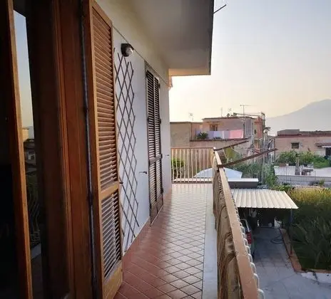 Panoramic Apartment With Vesuvius View - Oda Düzeni