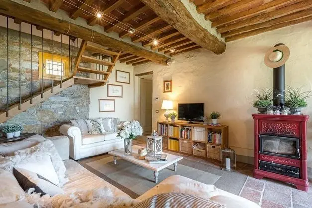 Panoramic Secluded Farmhouse With Private Pool Air Con Wifi Among Nature - Oda
