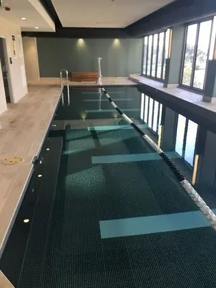 Panoramic views in brand new apartment - Havuz