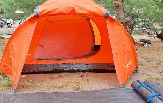 PANTAI AYUNAN CAMP GOA CEMARA - Oda