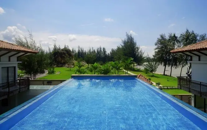 Pantai Indah Lagoi Bintan - Havuz