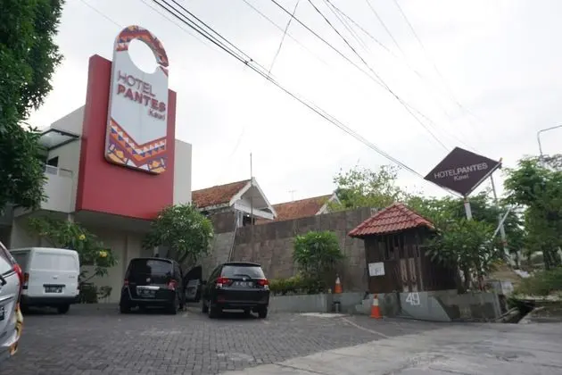 Hotel Pantes Candi Simpang lima - Dış Mekan