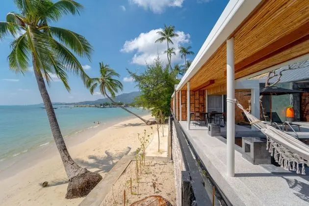 Pao Jin Poon Beach Front Villa - Plaj