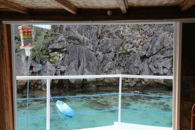 Paolyn Floating House Restaurant - Spa