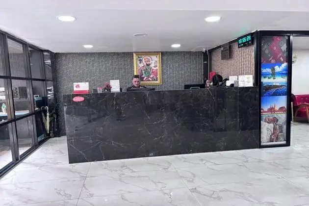 Papa Ji Hotel And Restaurant - Lobi