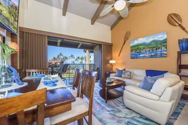 Papakea H404 3 Bedroom Condo by Redawning