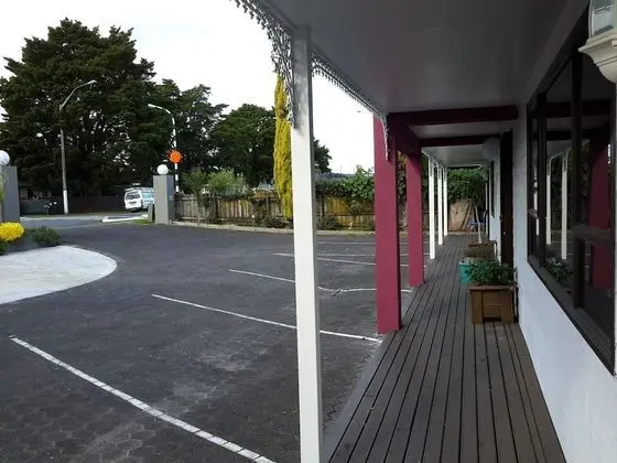 Papakura Pioneer Motor Lodge and Motel - Dış Mekanlar