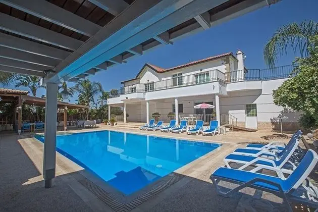 Papas Villa AQ An75