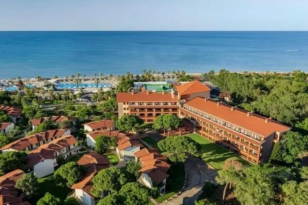 Papillon Belvil Holiday Village - 3