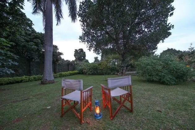 Papyrus Guest House